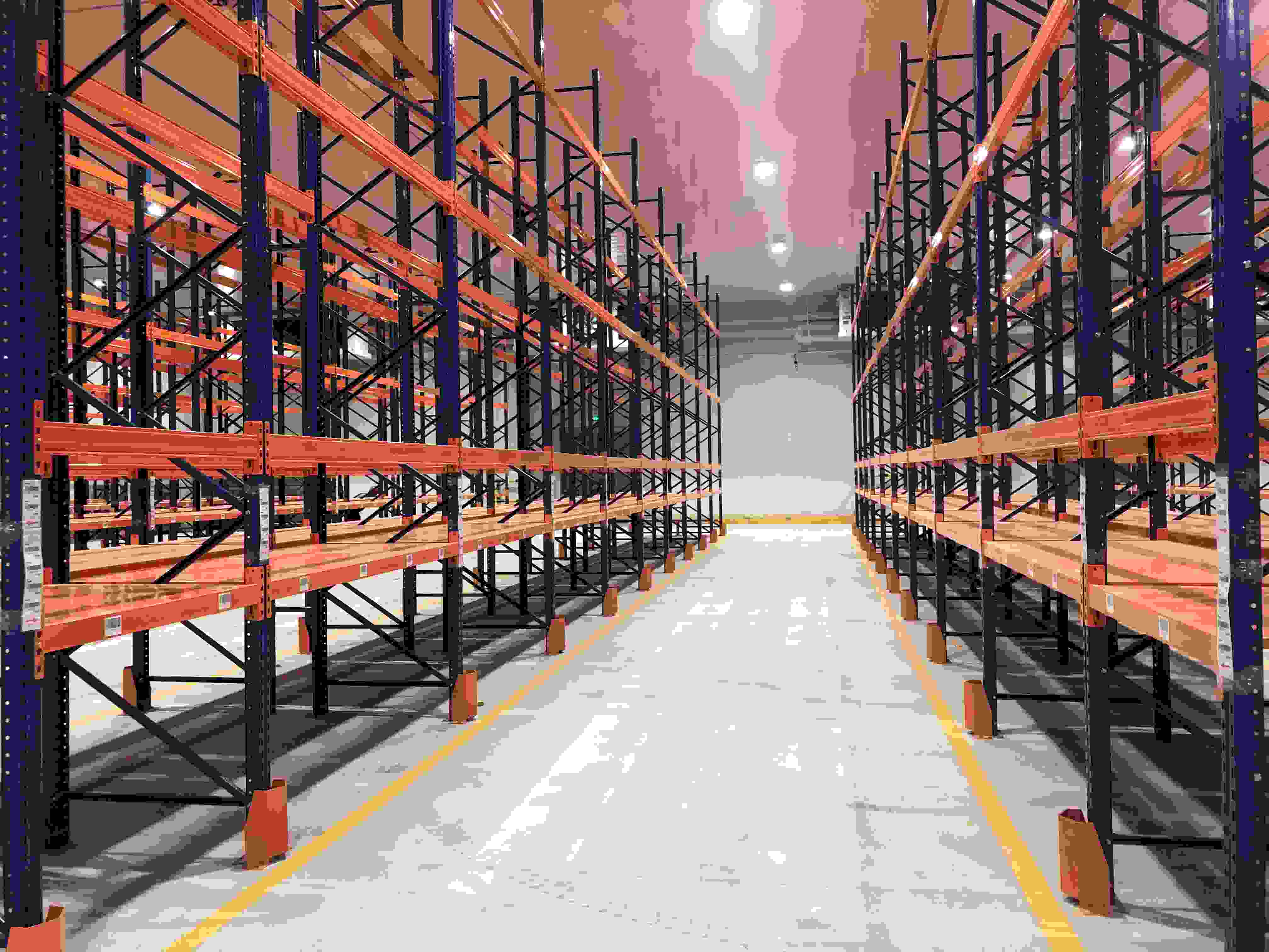 The Backbone of an Efficient Warehouse: A Deep Dive into Heavy-Duty Pallet Racking